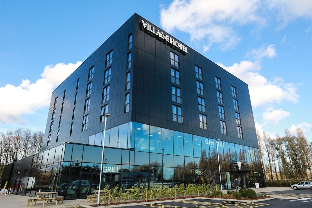 Village Hotel Портцмаус Экстерьер фото